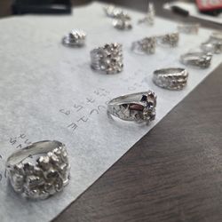 BRAND NEW SILVER RINGS AND PENDANT