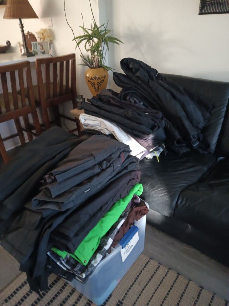 Hundreds Of Pairs Of Snowboarding Pants Snow Clothes And Some Bibs For Kids And Adults Kids Stuff Starts Around 25 And Adult Start Around 50