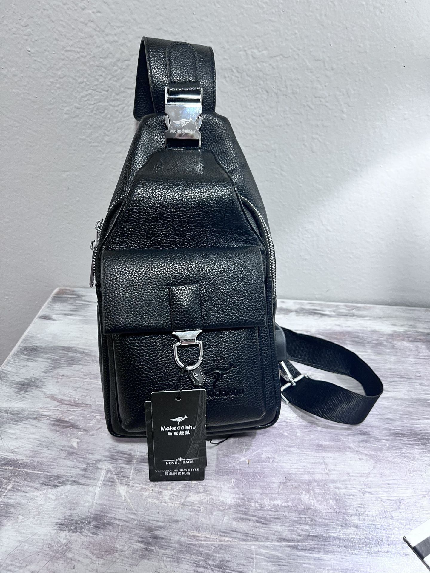 Kangaroo kingdom bag hotsell