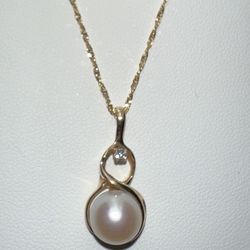 ❤️VALENTINE’s DAY SALE❣️ Na Hoku Pearl Factory 14k yellow gold infinity figure 8 pendant with diamond and pink cream Akoya pearl and 14k gold matching