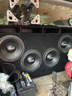 Sundown Audio Subwoofer Box with 4 Subs