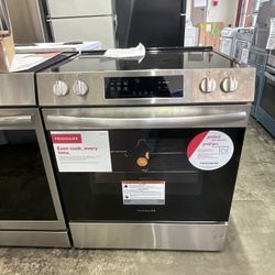 NEW FRIGIDAIRE RANGE