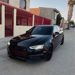 Audi A4 Ultra Premium S line 2018