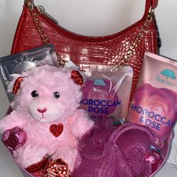 Valentine’s Basket And Purse 