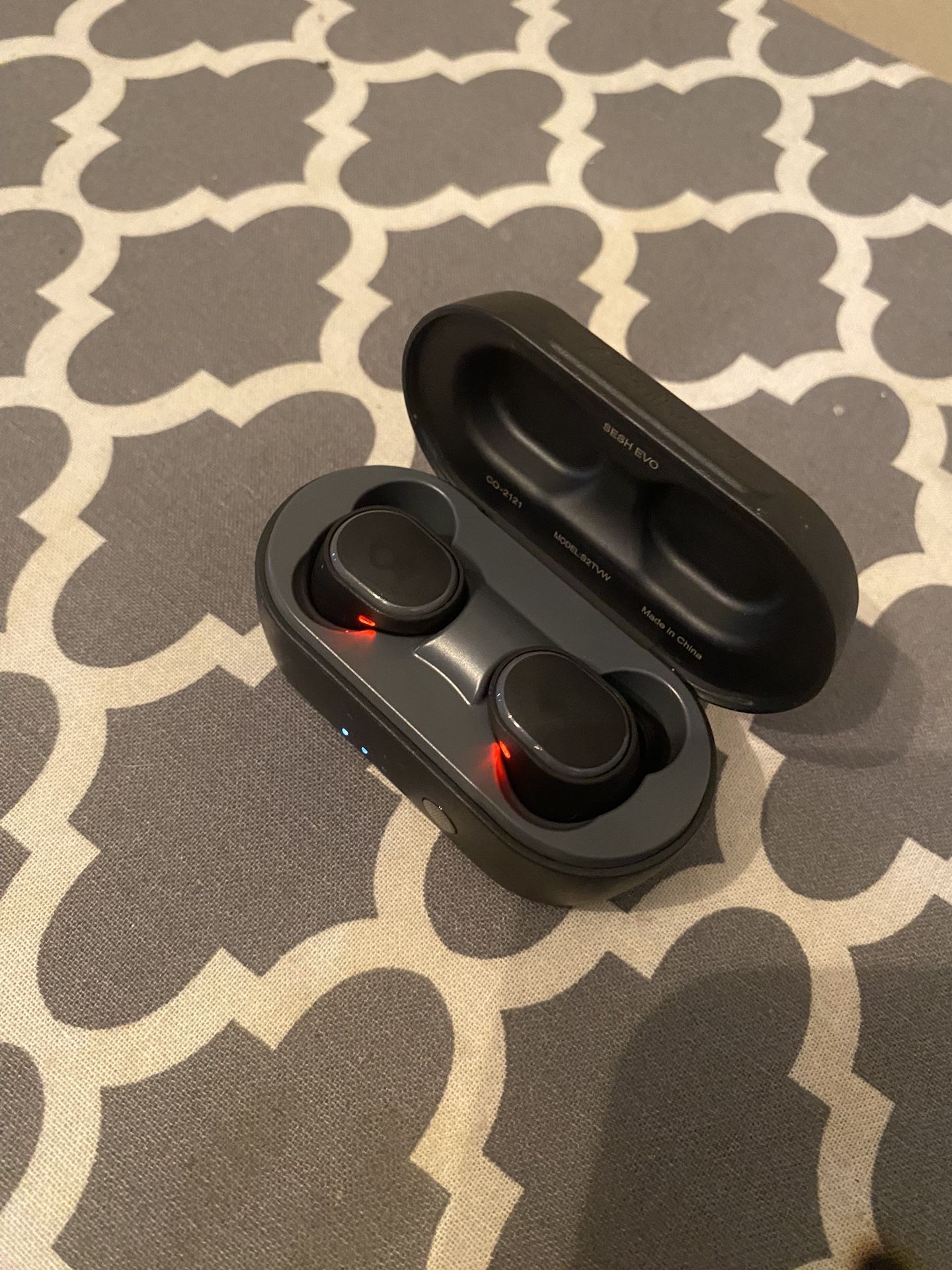 Wireless Skullcandy Earbuds 