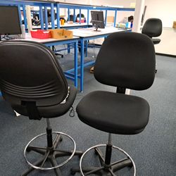 Office Chairs 