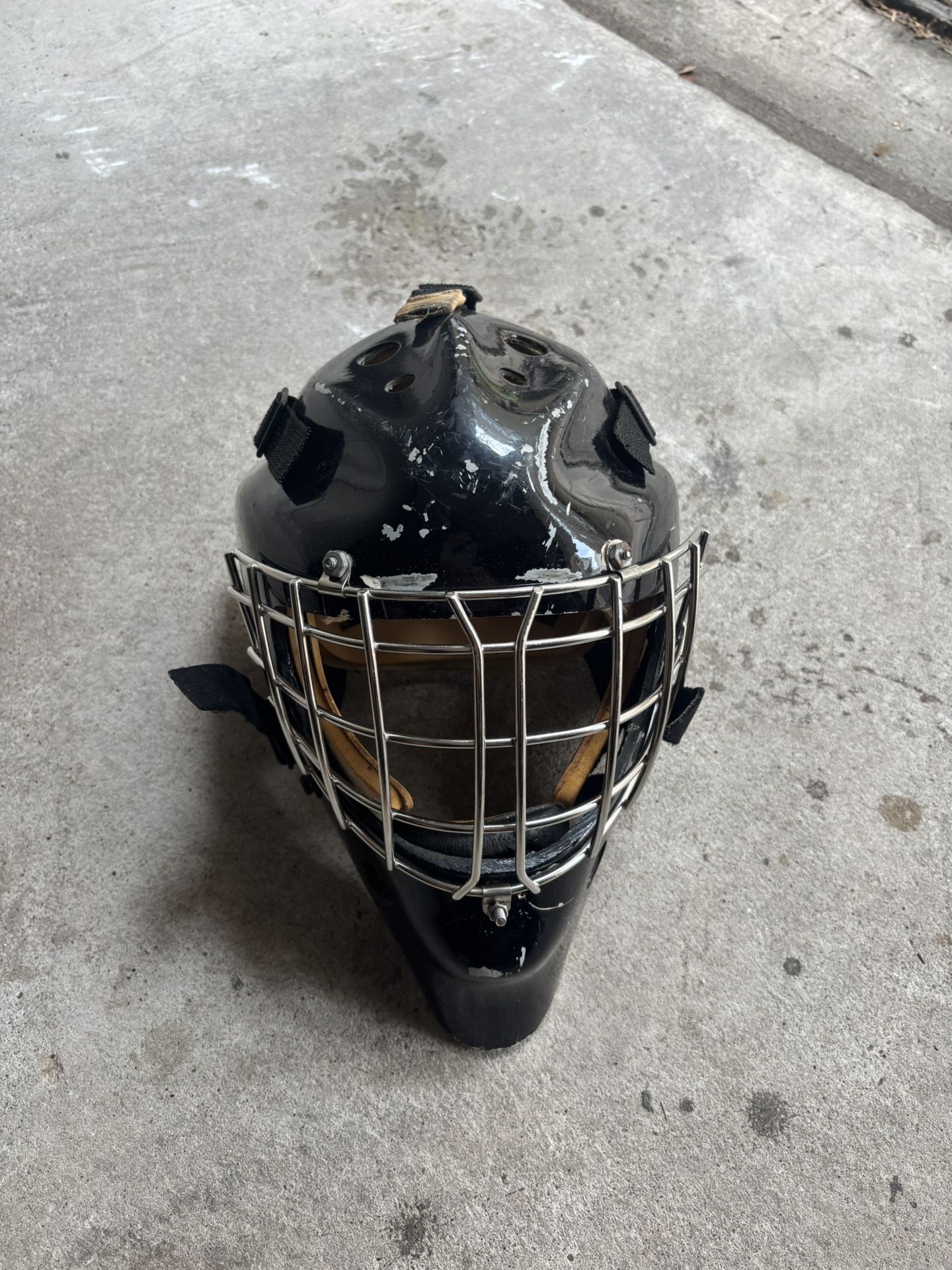 Vaughn Jm33 Sr Hockey Goalie Mask/helmet/ Medium