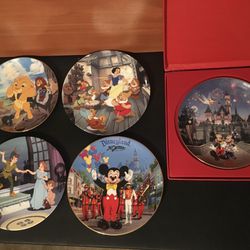 Disney Plates (5)