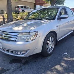 2011 Ford Taurus