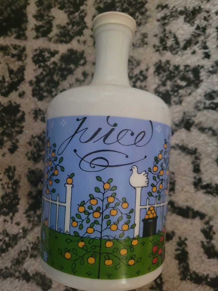 1984 Italian Milk Glass Juice Bottle With Lid For PROVENDER