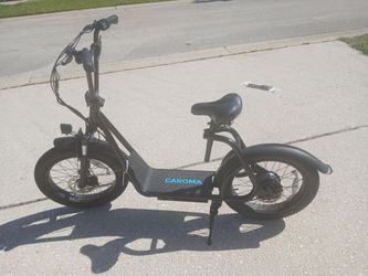 Black Caroma Electric Scooter