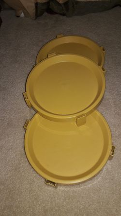 3 sets of Tupperware