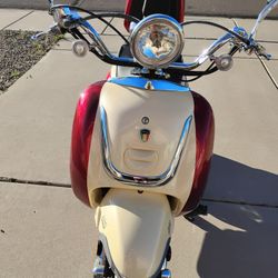 150  CC Gas Powered 7 Scooter