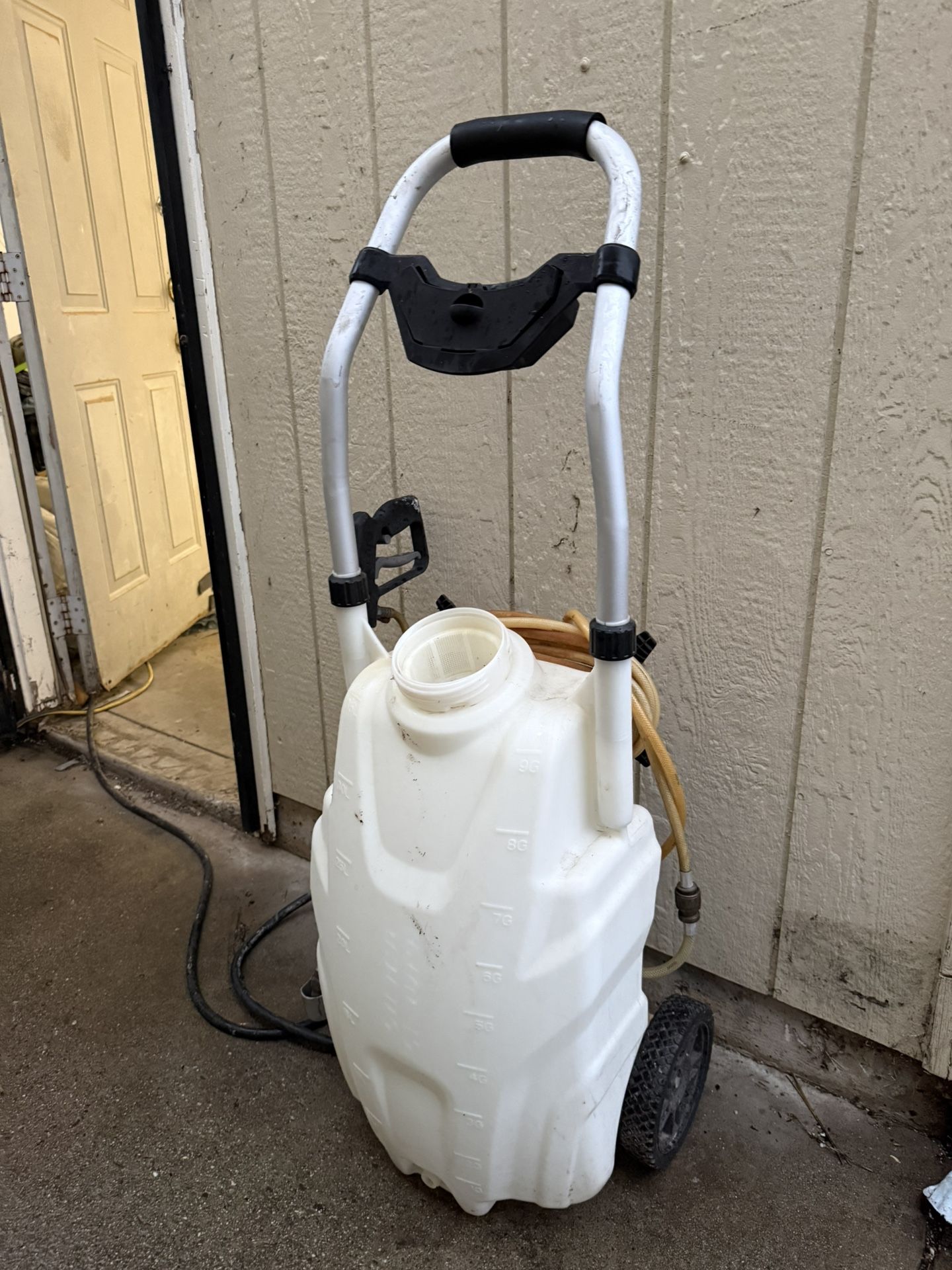 Flowzone Rolling Sprayer 