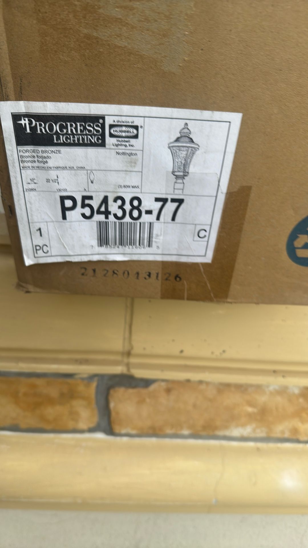 Bronze color, light post brand new