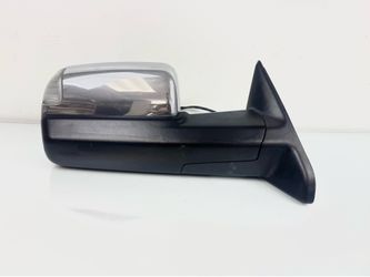 2015-2018 Dodge Ram 2500/3500 Right Tow Mirror Heated W/Turn Signal CHROME Oem