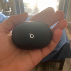 Beats Studio Buds