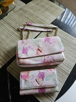 Purse and wallet  guess