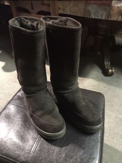 Boots for girl’s size 3