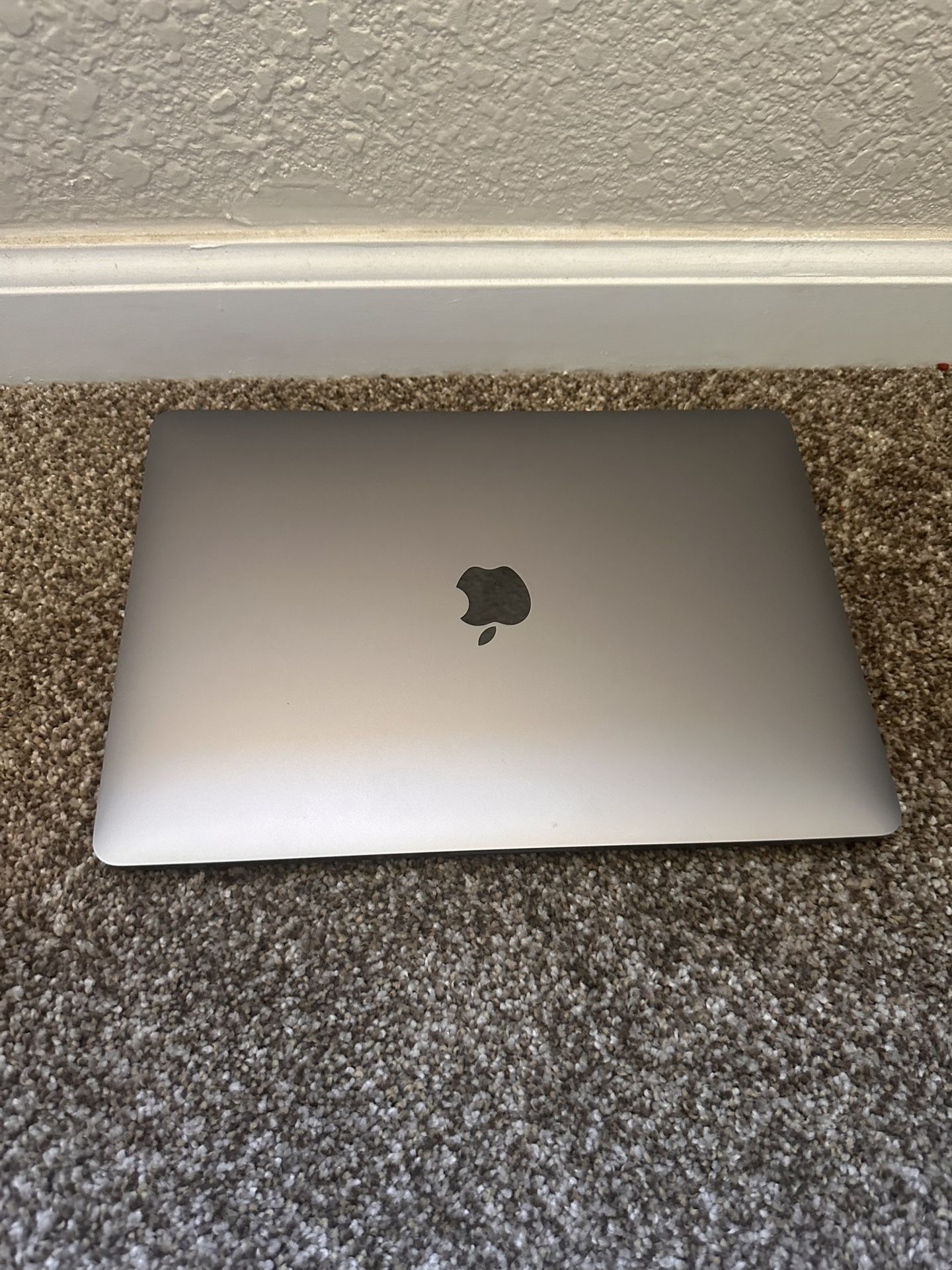 MacBook Pro 2020 13-inch