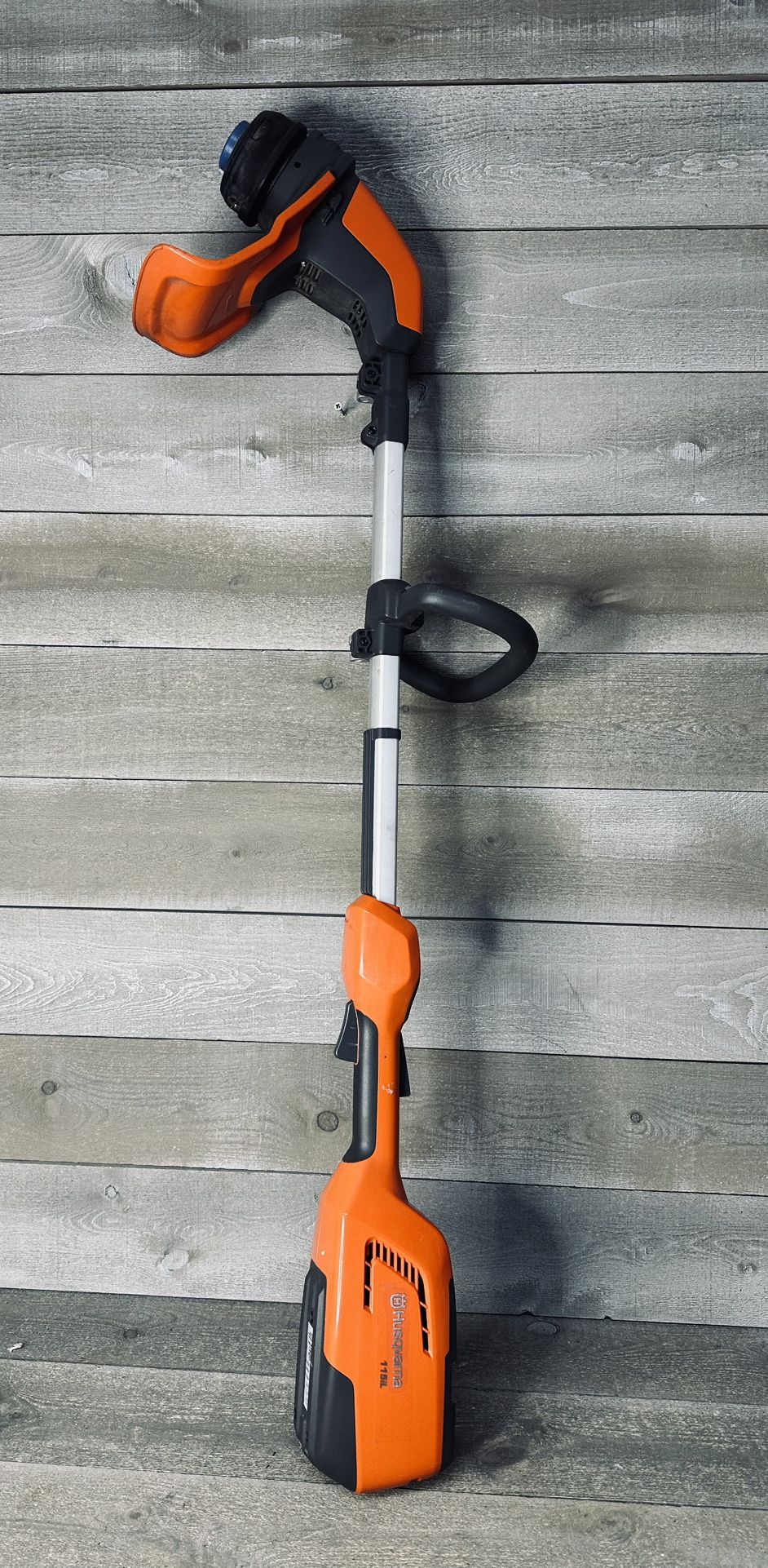 Husqvarna 115iL Cordless Battery Grass Strimmer Bare Tool NO BATTERY OR CHARGER