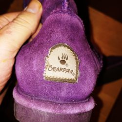 Size Ten Bearclaw Boots