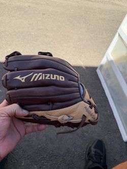 Mizuno 11.5 inch pro model baseball glove