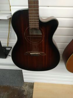 Acoustic/Electric Guitar