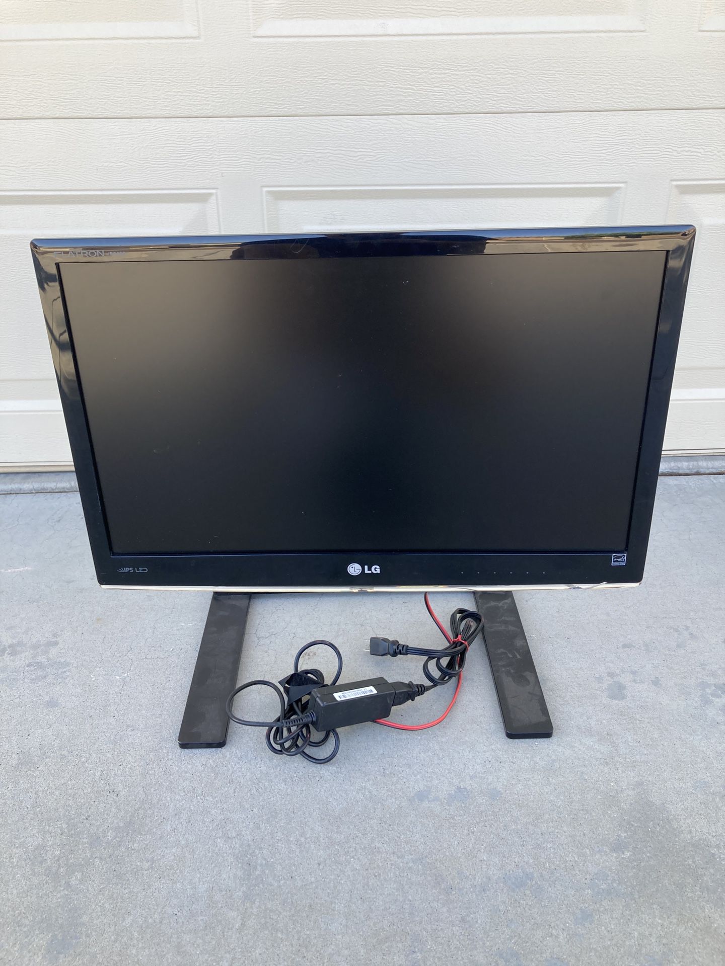 LG 22in Computer Monitor or TV