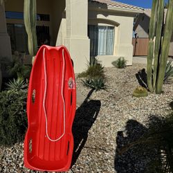 Sled Excellent Condition/ Snow Sled 