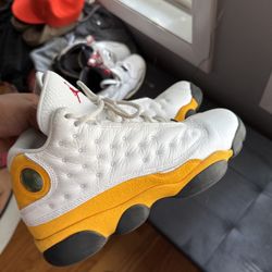 Jordan 13s 💛🖤 