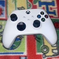 White Xbox X/S controller