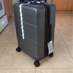 Luggage 25”