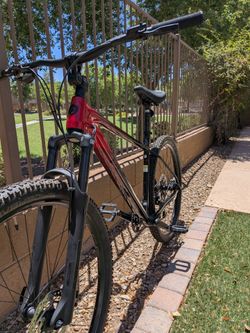 Polygon Xtrada 6 XL 29" Mountain Bike – NEW