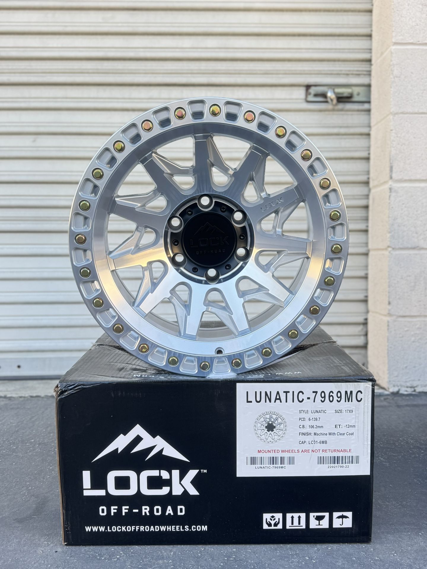 New Rims Lock Lunatic All 4 Pick Up Ask For Any Model Open 7 Days β οΈβ
π’