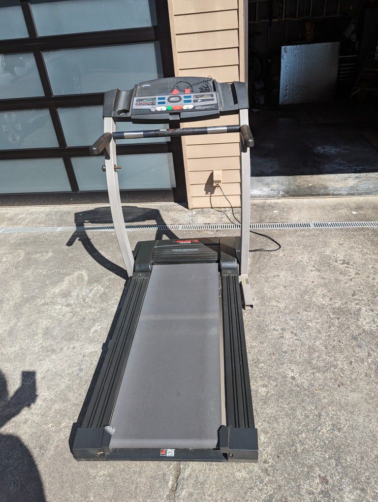 Pro-Form 730CS Treadmill