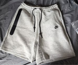 Nike Tech Fleece Shorts Grey