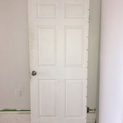 BEDROOM/ RESTROOM ETC DOOR 🚪 2ft 10inches WIDTH /  6ft 8inches LENGTH 🚪👍🏼