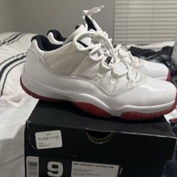 Retro Air Jordan 11 Cherry Bottoms