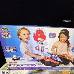 PAW Patrol: The Mighty Movie, Aircraft Carrier HQ, Chase Figure & Police Car, Ages 3+