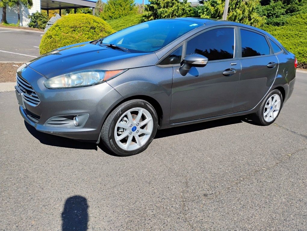 2015 Ford Fiesta