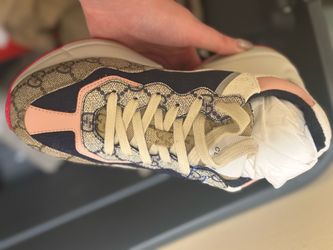 Gucci sneakers brand new with box