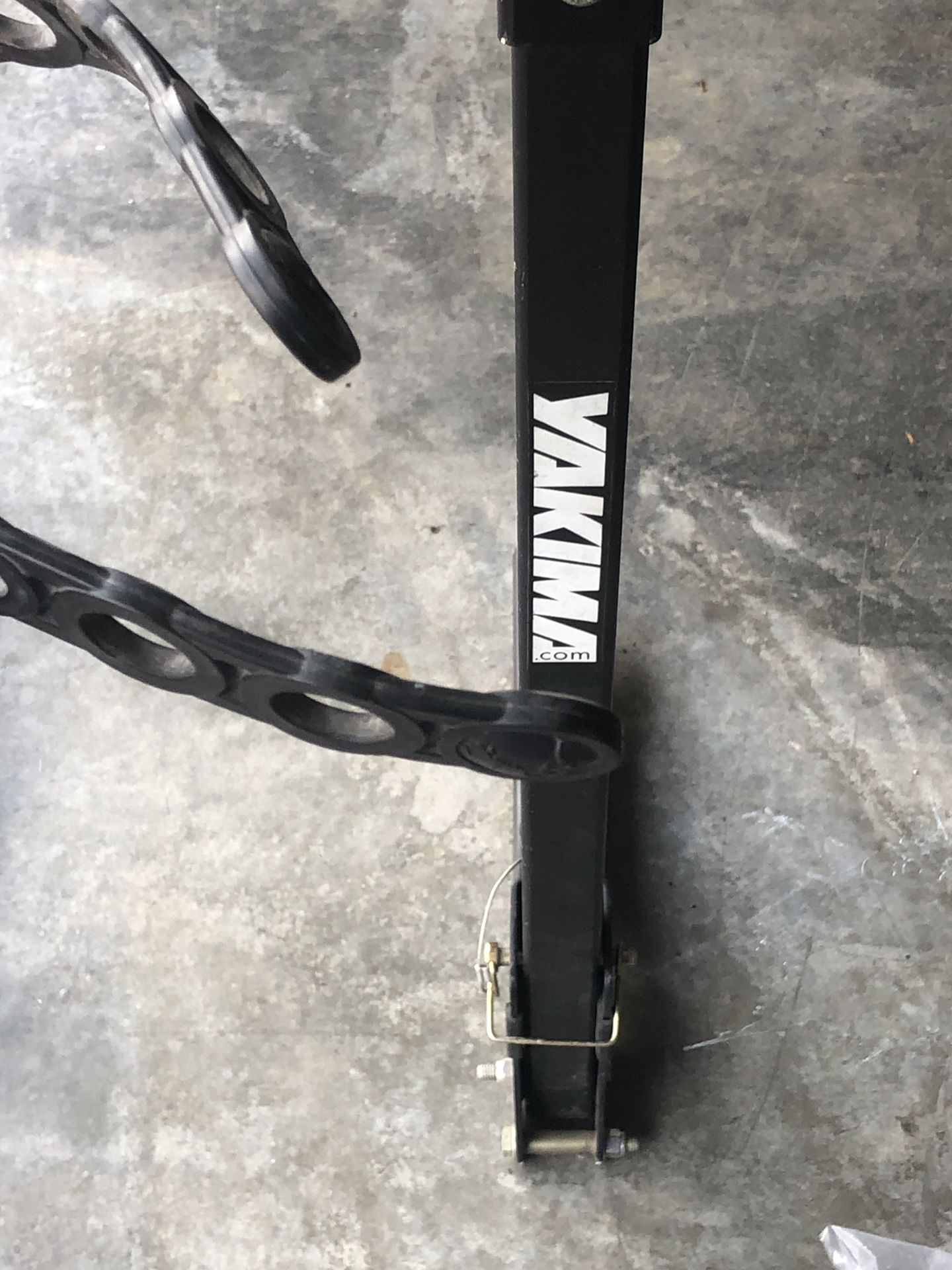 Yakima 4-bike hitch mount for 2” hitch