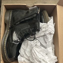 Dr. Marten Boots- New