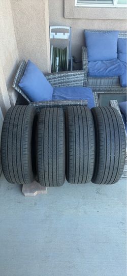 4 llantas Bridgestone 235/60/18 $100