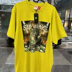 Supreme T Shirt Size-Large