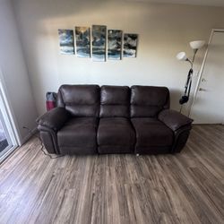 RECLINING SOFA *LIKE NEW*