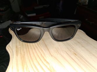 Ray-Ban Meta Wayfarer Sunglasses (RW4008)