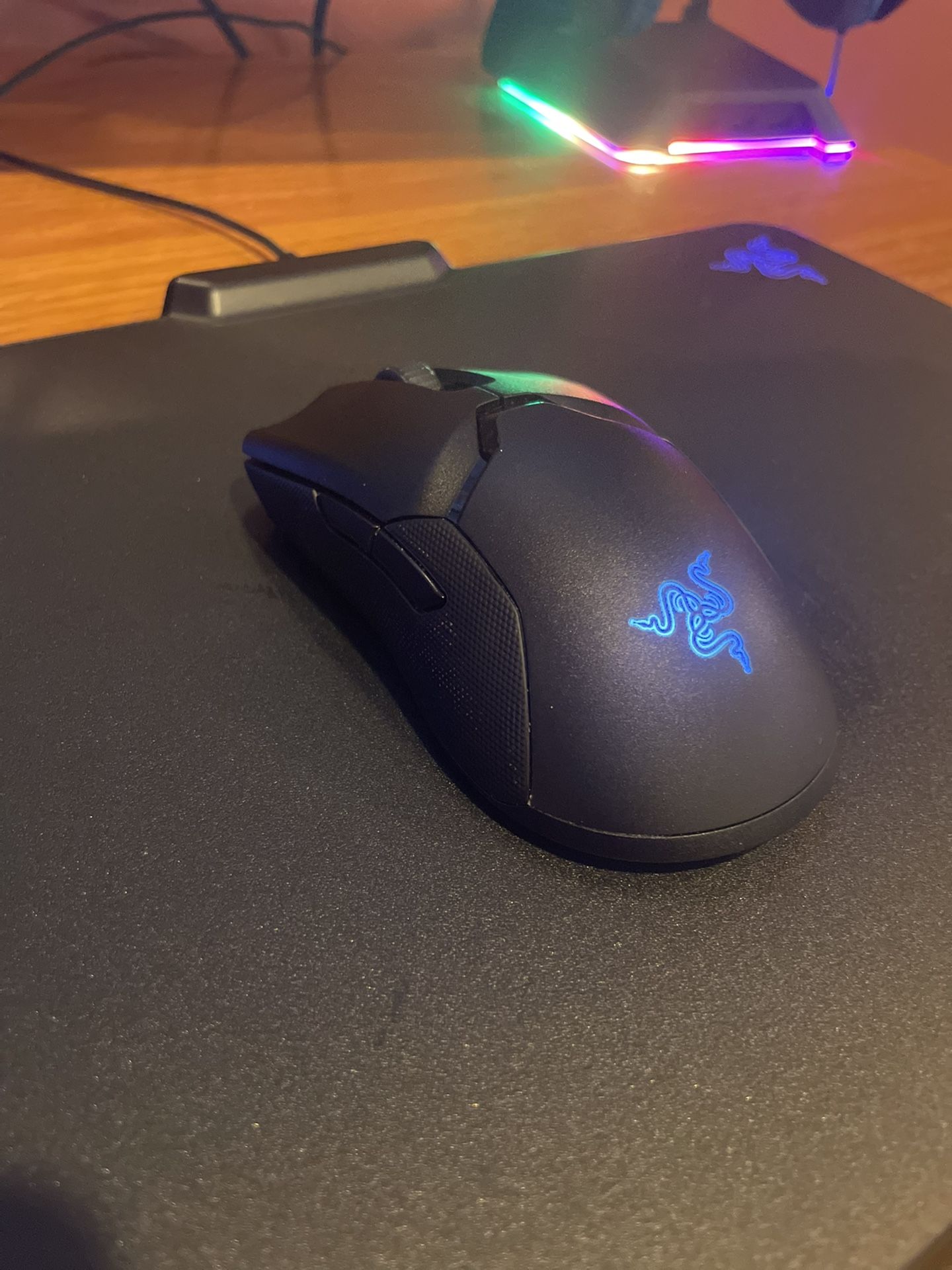 Razer Viper Ultimate w Charging Dock