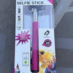 Travelocity Selfie Stick - $5